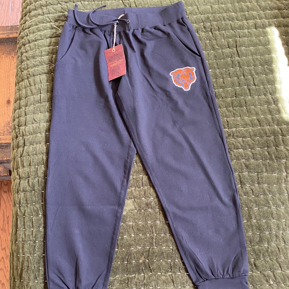 NWT Chicago Bears Women's Size M  Mitchell & Ness Jogger Pants